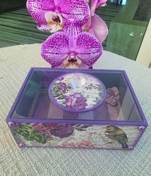 Caixa Floral Roxa